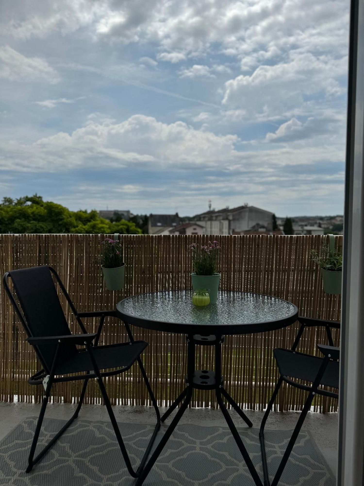 Appartement Chaleureux Et Spacieux T3 Limoges Extérieur photo